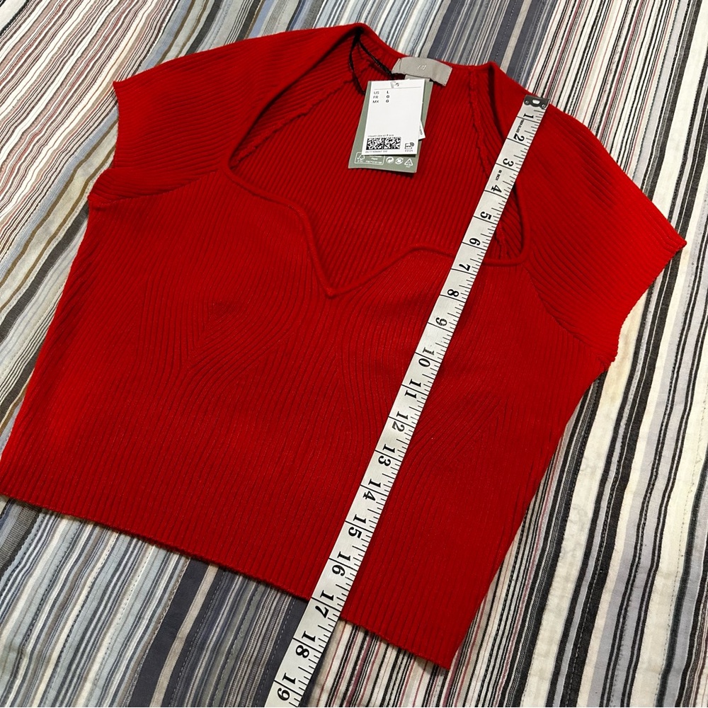 H&M Ribbed Knit Red Cropped Top - Picture 10 of 11